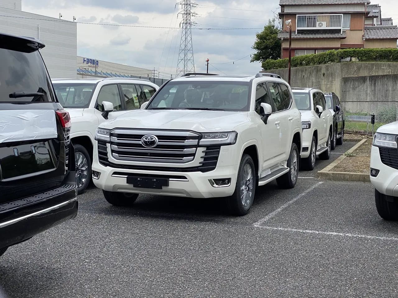 Toyota Land Cruiser J300 (2021–Présent)