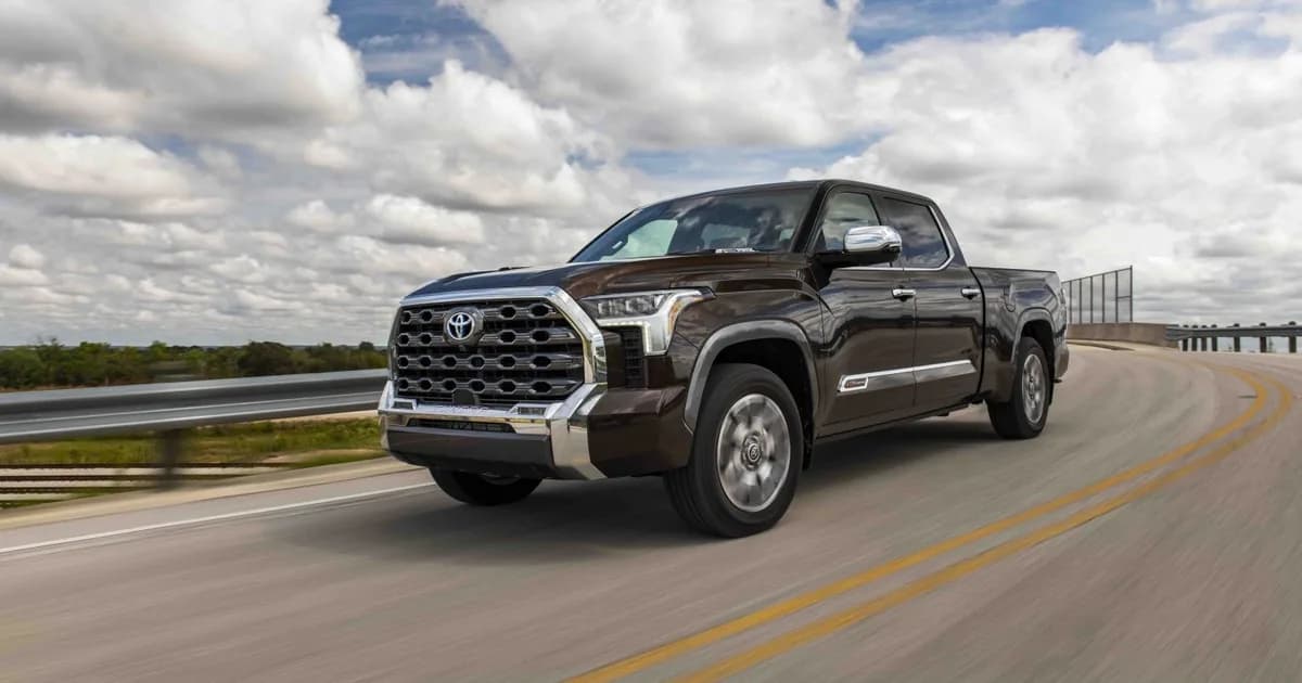 Toyota Tundra III CrewMax Standard Bed