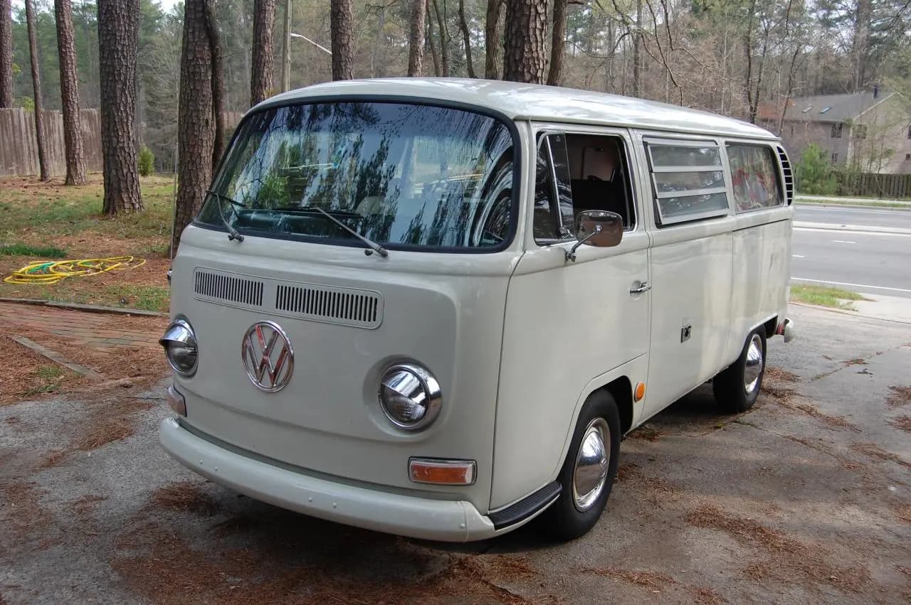 Volkswagen Caravelle (T6.1, Restylage 2019) Long (2019–2023)