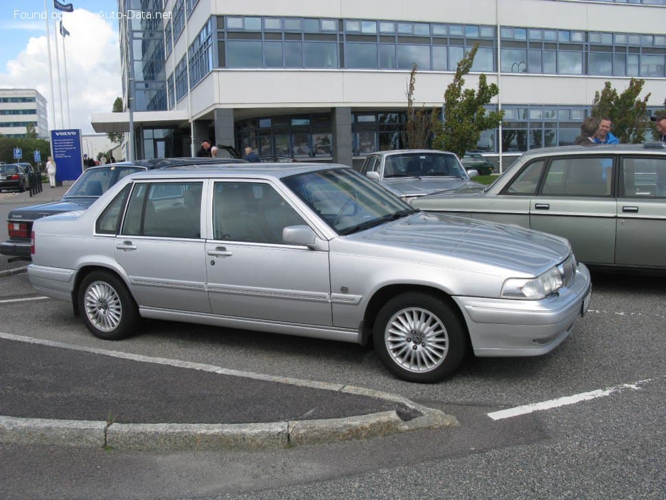 Volvo S90 1 (1997–1998)