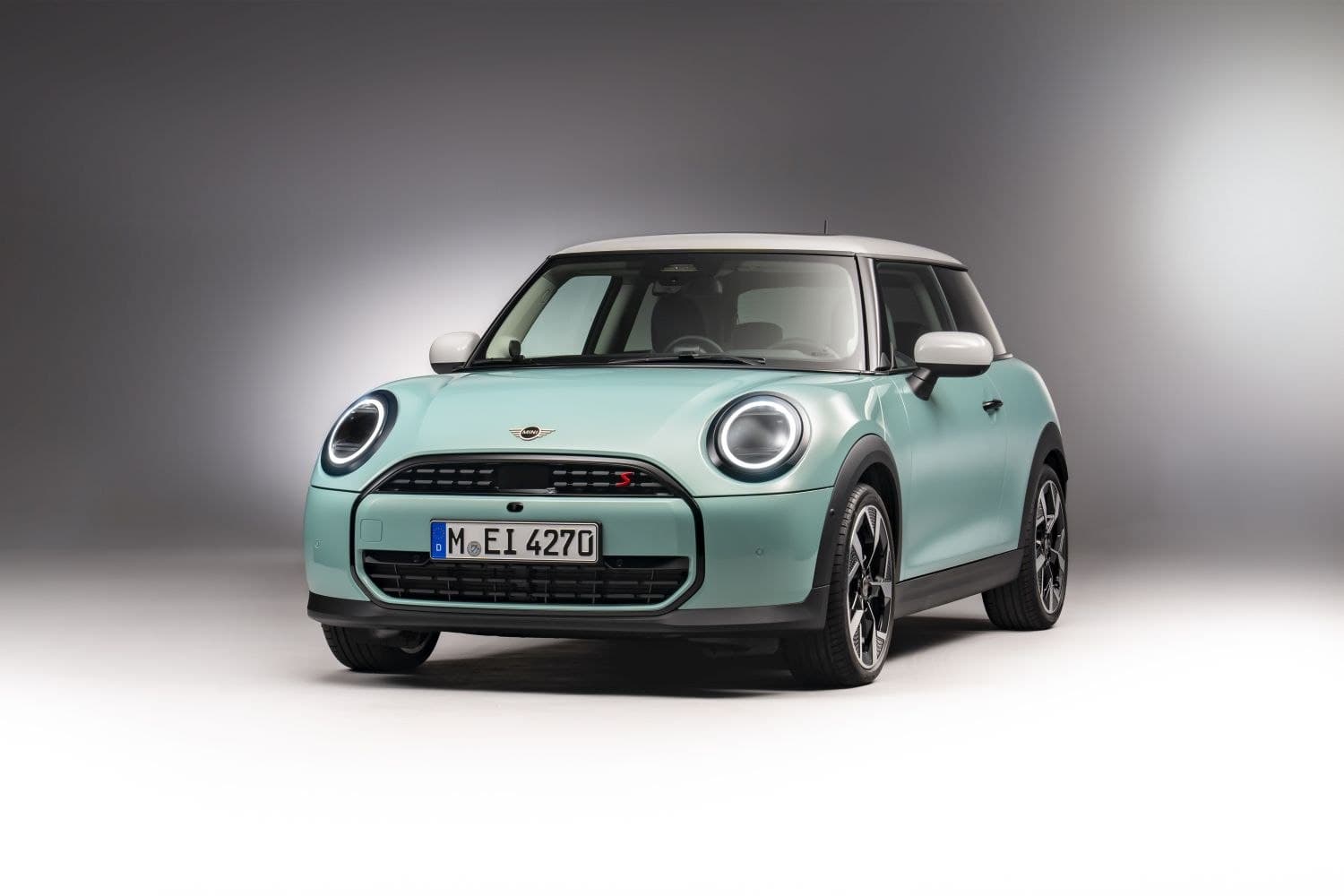 Mini Mini IV (2024–Présent)