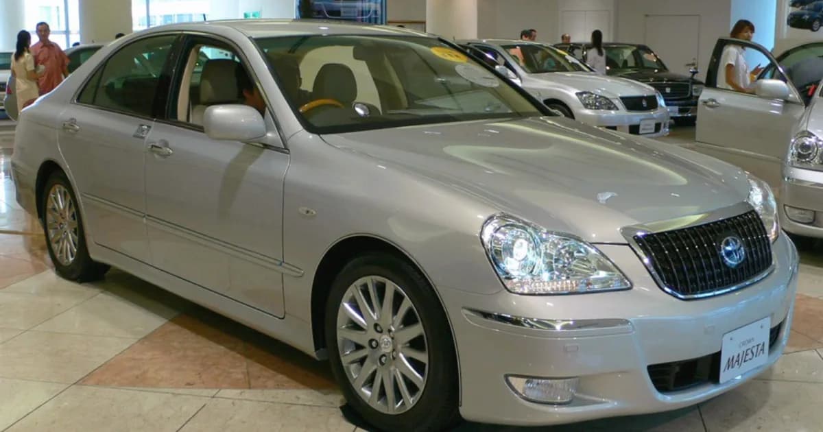 Toyota Crown Majesta IV