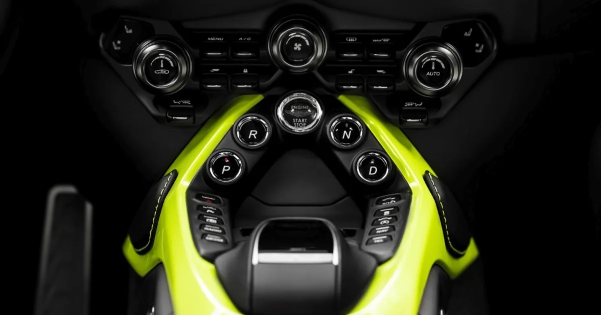 Aston Martin V8 Vantage (2018–2018)