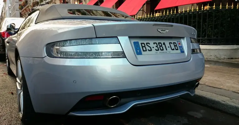 Aston Martin Virage II Volante (2011-2012)