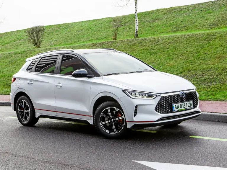 BYD e2