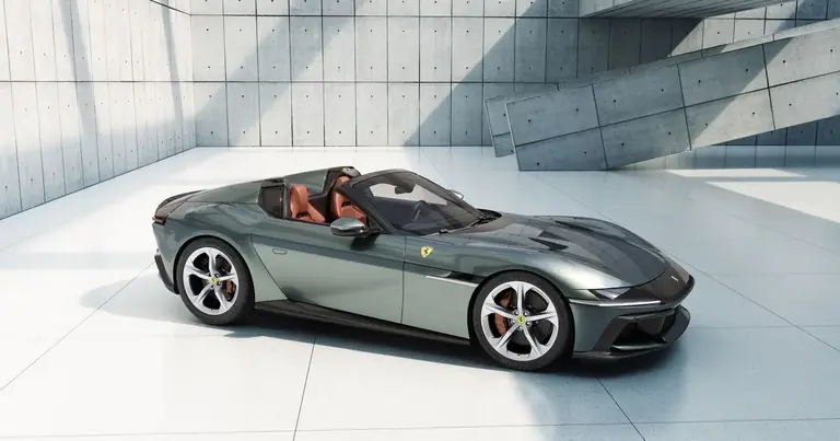 Ferrari 12Cilindri Spider (2024-Présent)