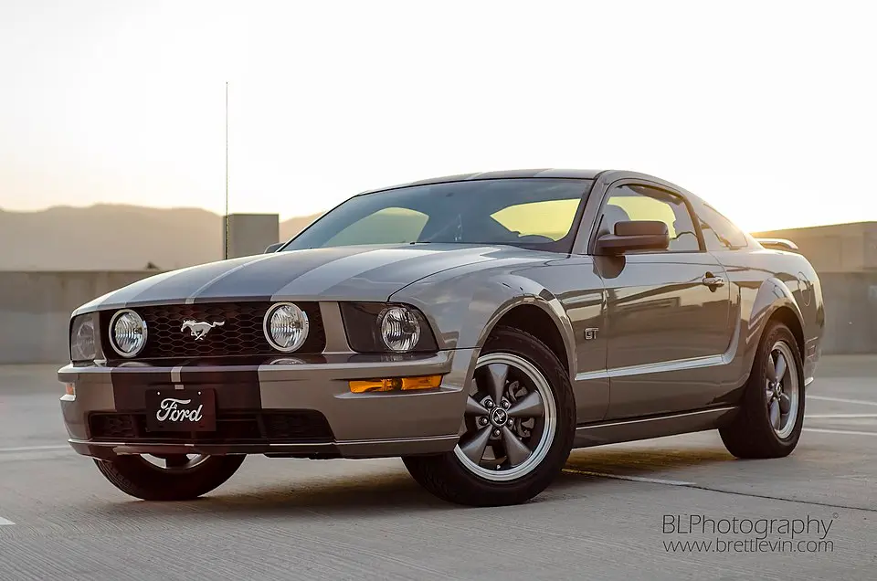 Ford Mustang V