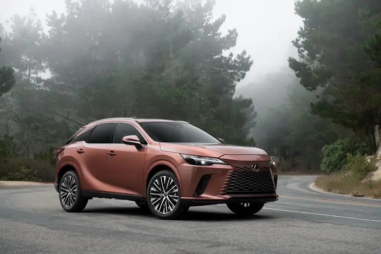 Lexus RX V (2022-Présent)