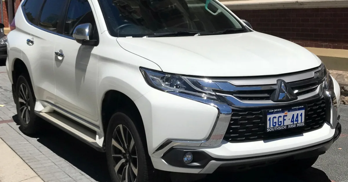 Mitsubishi Pajero Sport III