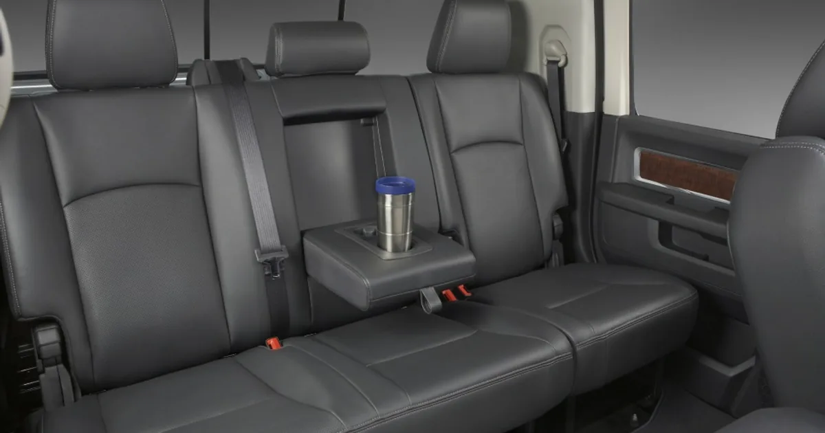 RAM 2500/3500 Mega Cab I (2010–2012)