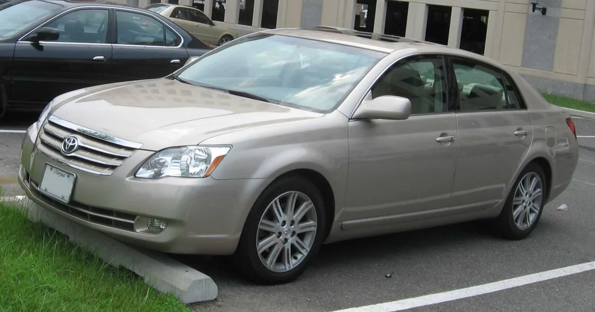 Toyota Avalon III