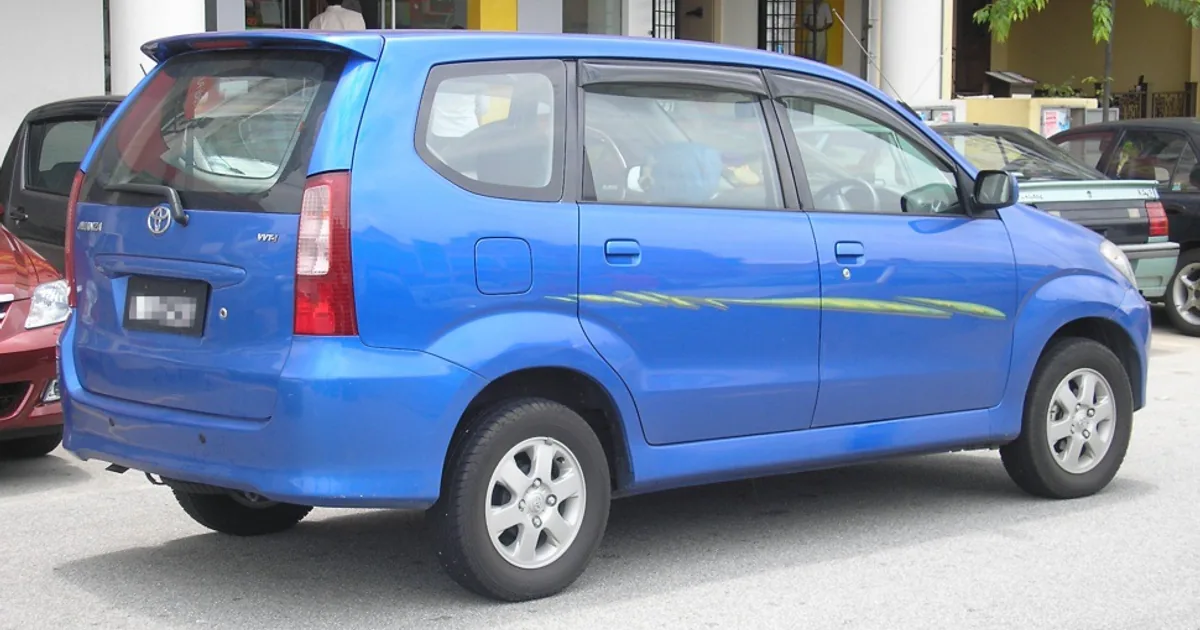 Toyota Avanza I
