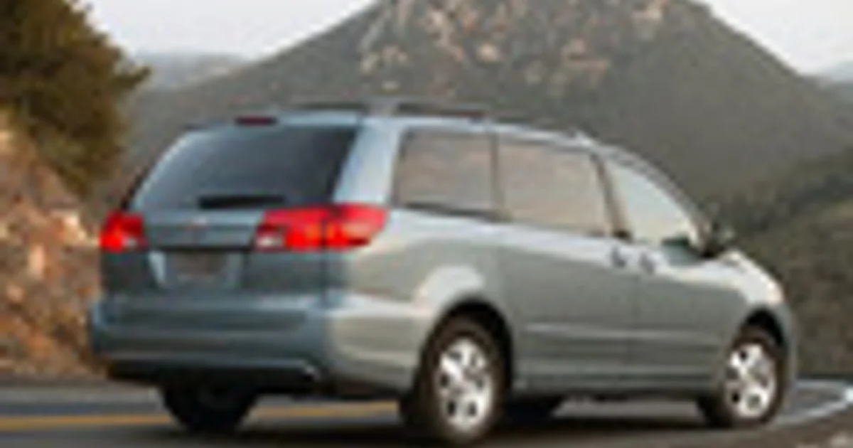Toyota Sienna III